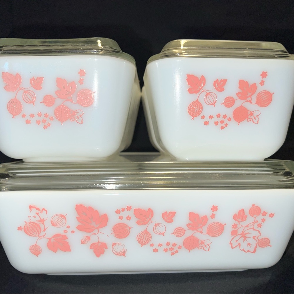Pyrex pink Gooseberry pattern refrigerator set